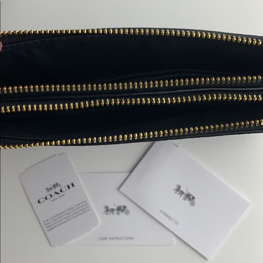 COACH Large Signature Double Zip Wallet #04206 - Picture 3 of 7